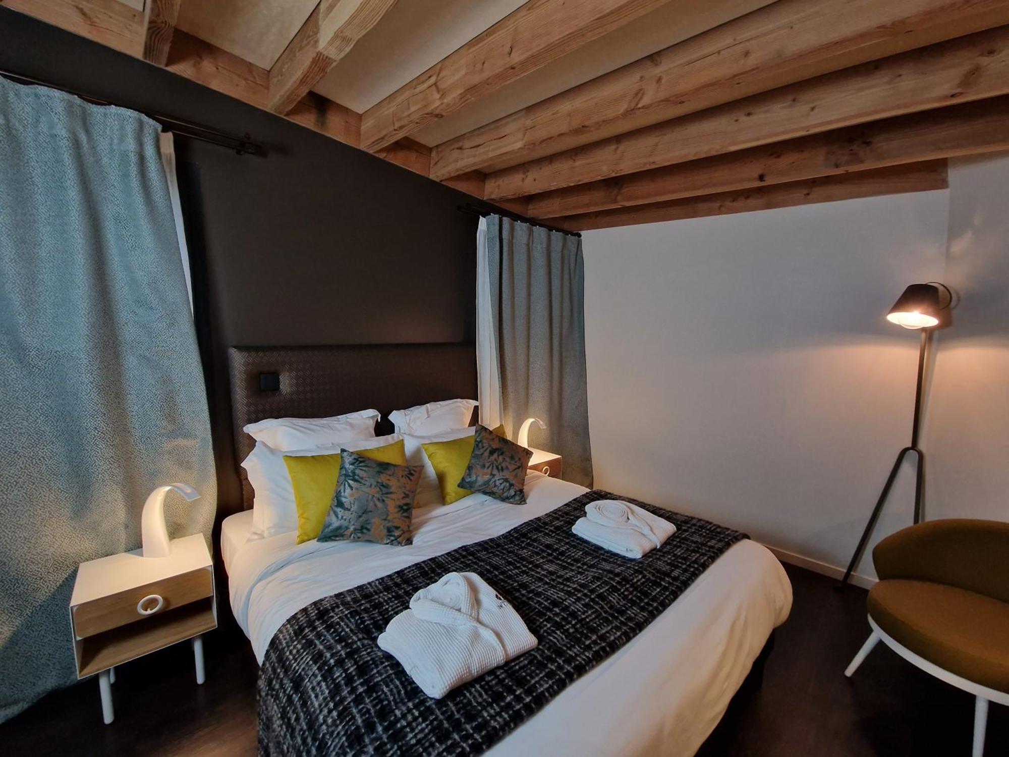 Domaine De L'Epau Eco-Resort Yvré-lʼÉvêque Esterno foto