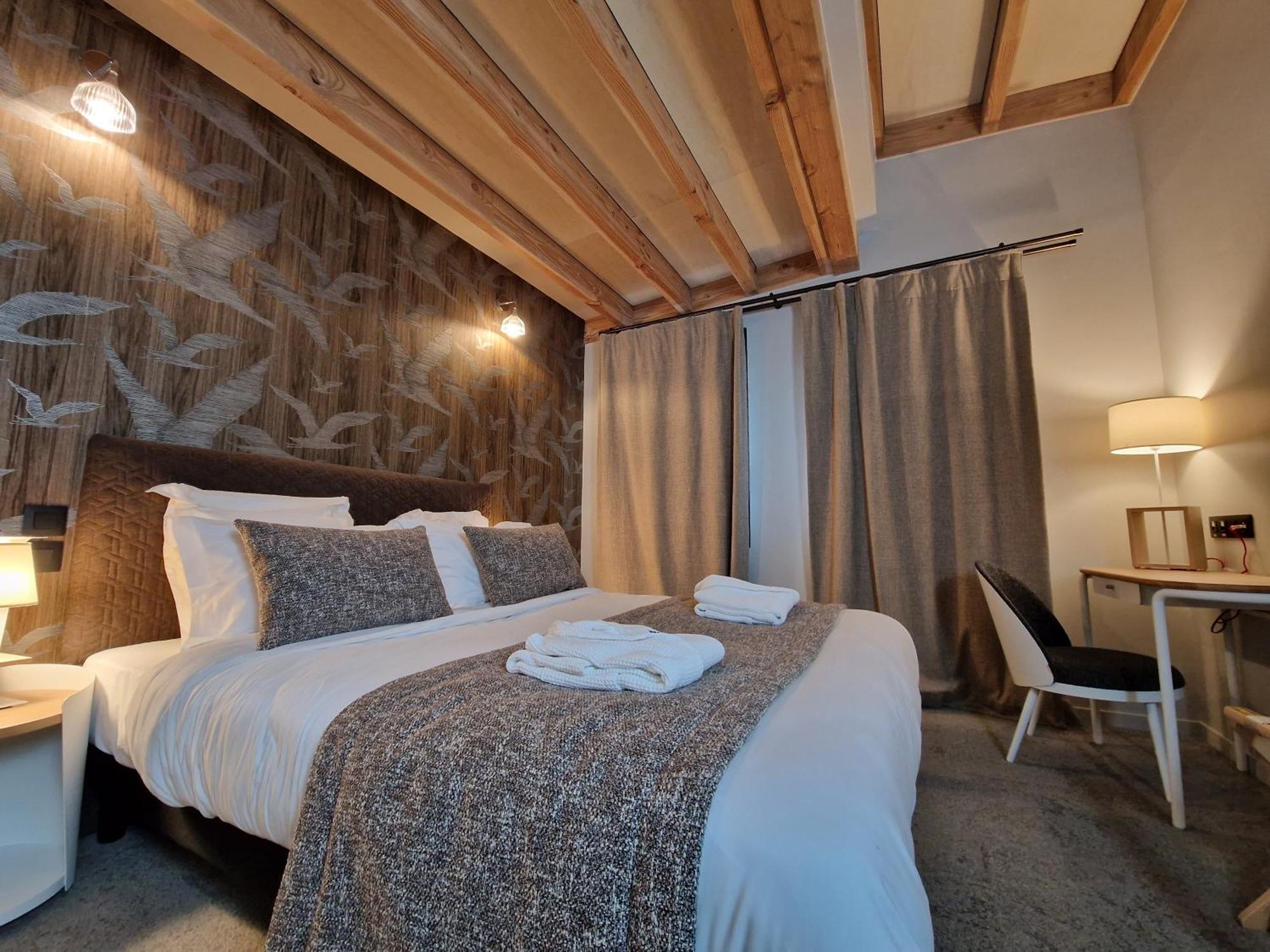 Domaine De L'Epau Eco-Resort Yvré-lʼÉvêque Esterno foto