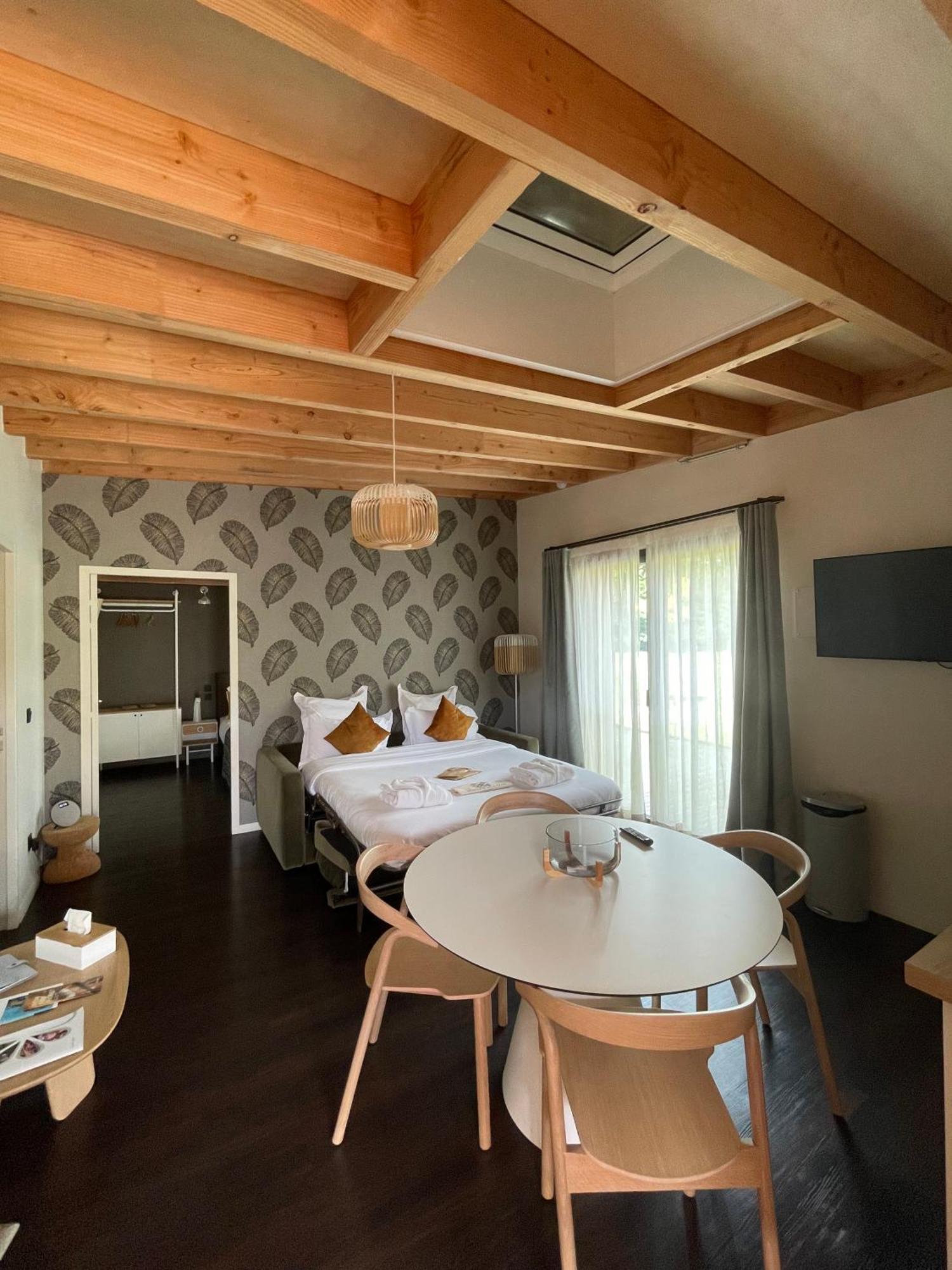 Domaine De L'Epau Eco-Resort Yvré-lʼÉvêque Esterno foto