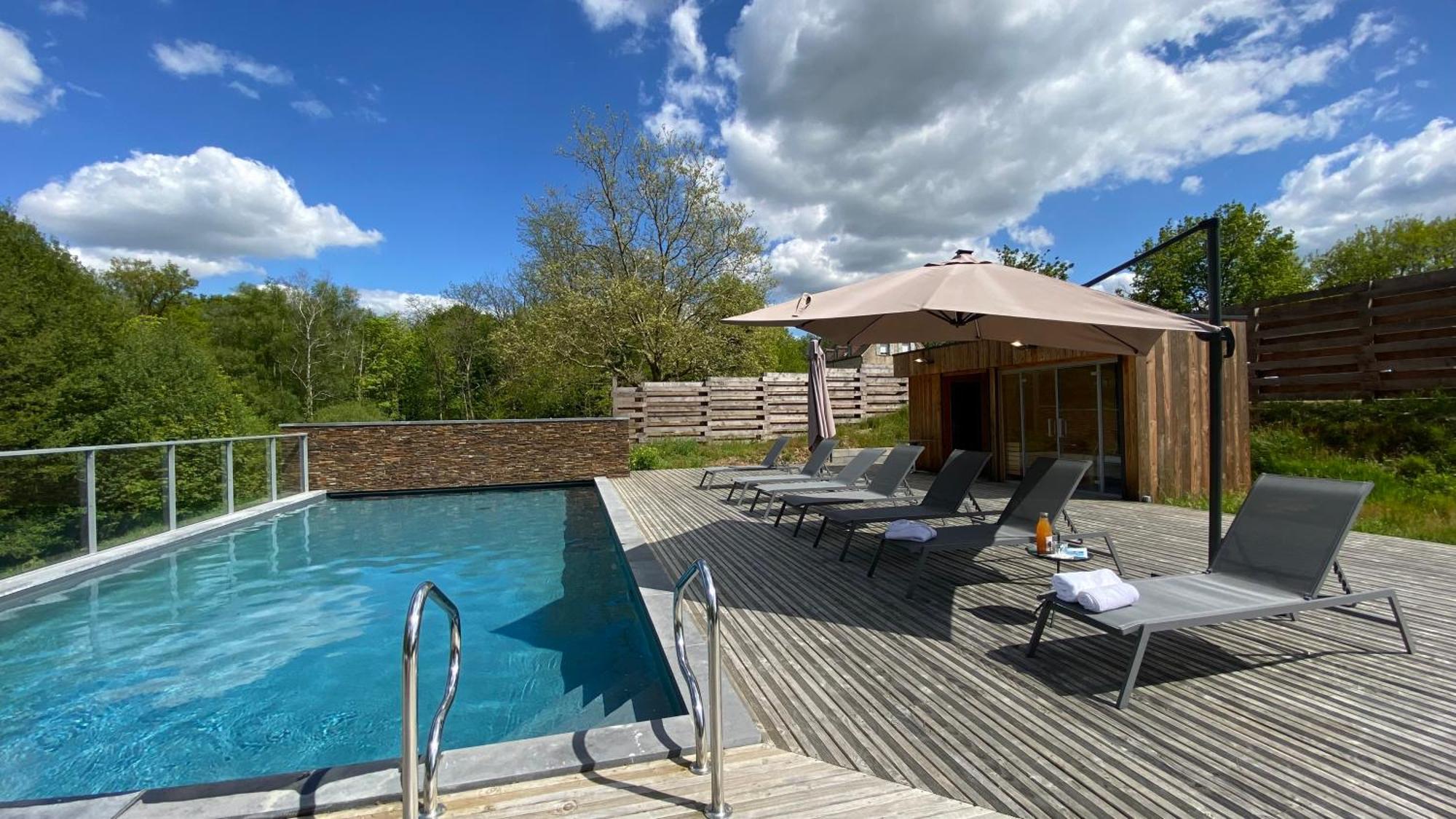 Domaine De L'Epau Eco-Resort Yvré-lʼÉvêque Esterno foto